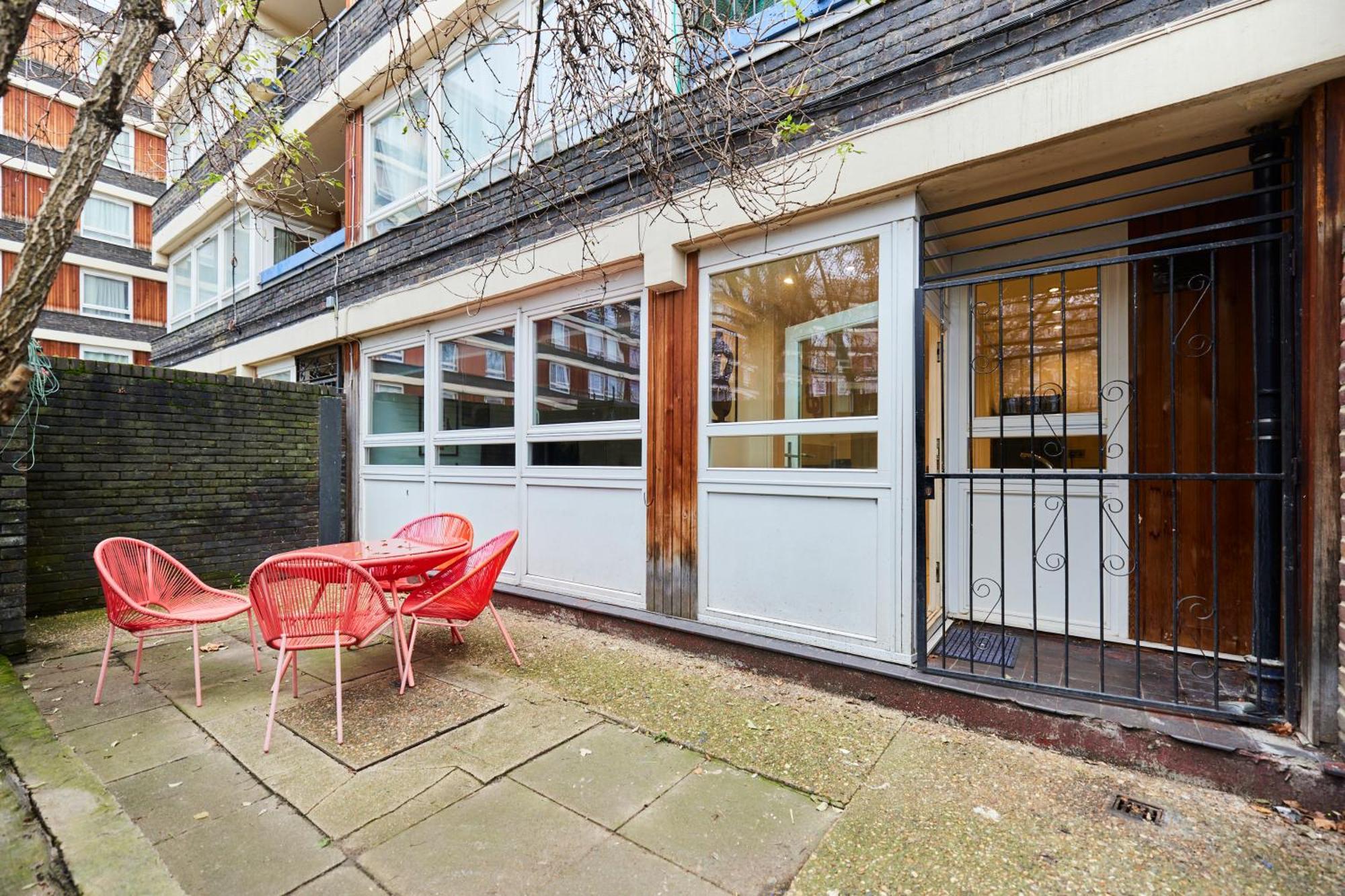 The Kennington Park Crib - Lovely 2Bdr Flat With Garden London Kültér fotó
